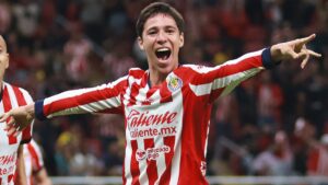 Mateo Chávez vuelve a levantar interés en club de Europa; representante visita Chivas