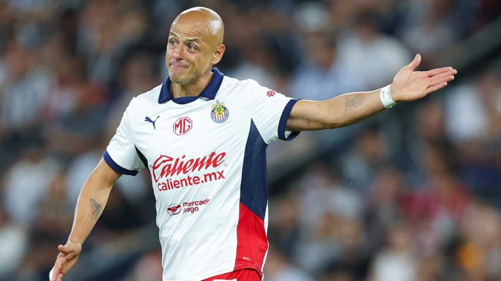 Ramón Ramírez señala a Chivas como el responsable de que Chicharito Hernández no brille en la Liga MX