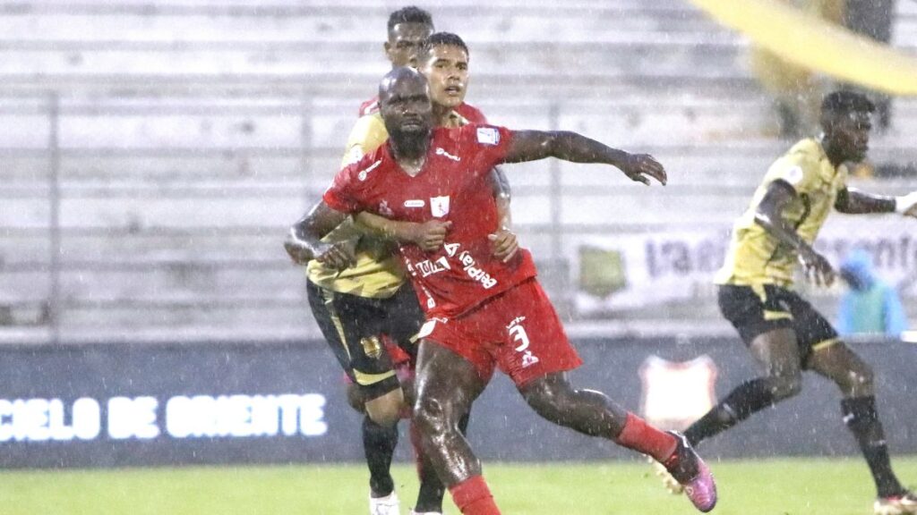 Los pocos minutos que estuvo en campo. Vizzor