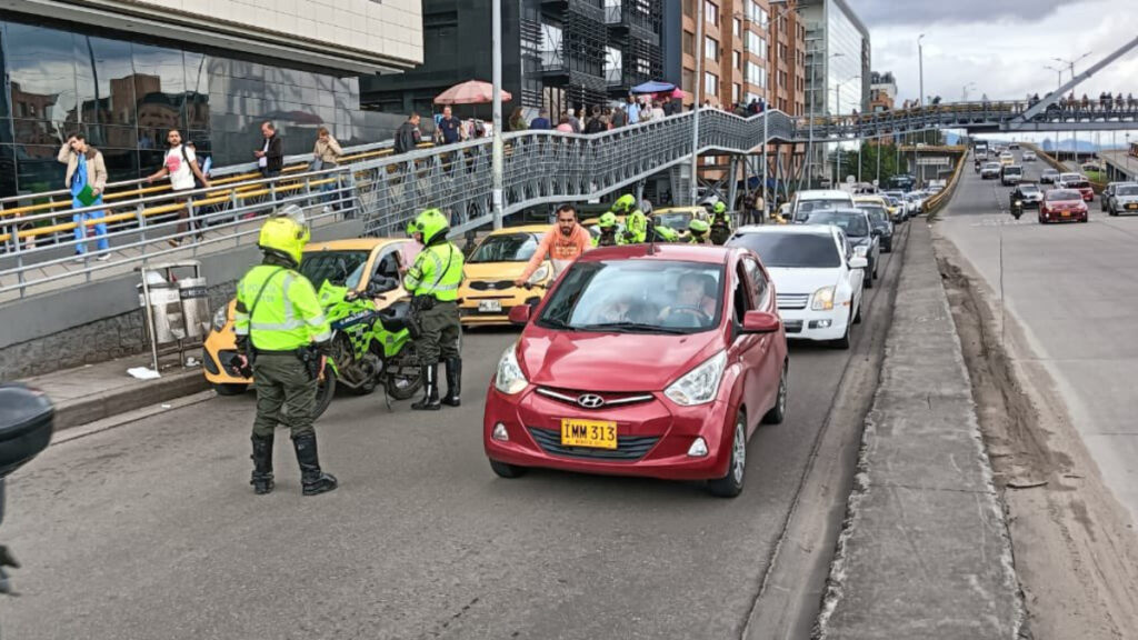 Operativo con Policía de Tránsito. - @SectorMovilidad.