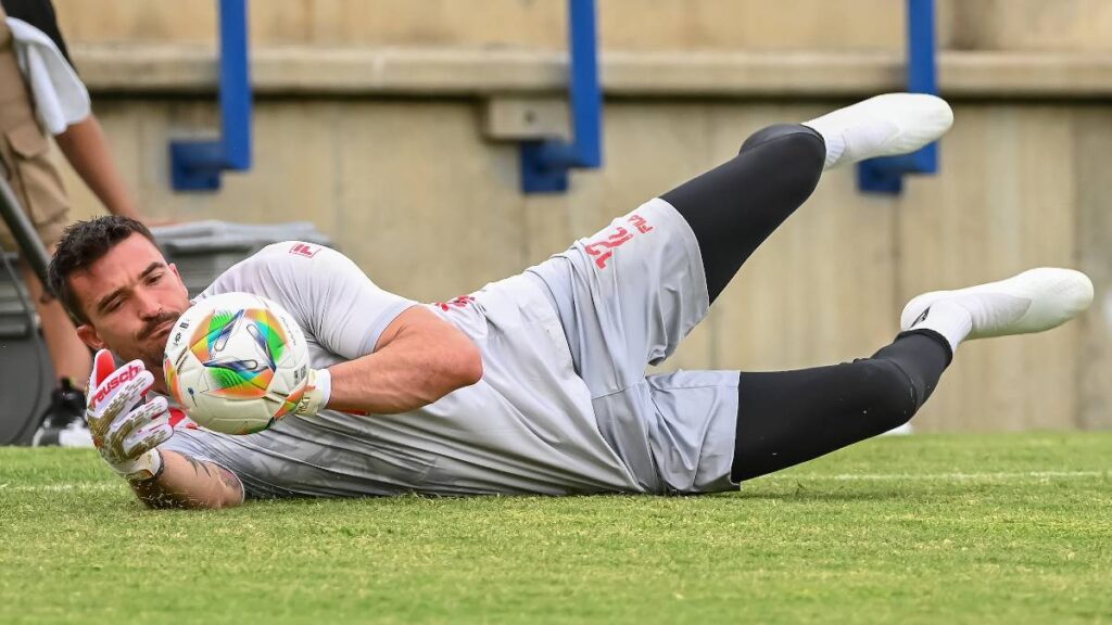 Andrés Mehring con Santa Fe / Vizzor