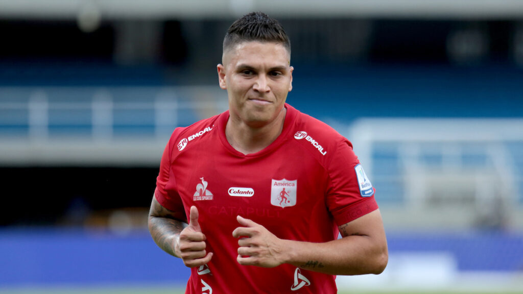 Juan Fernando Quintero, en un partido con América de Cali. - Vizzor Image.