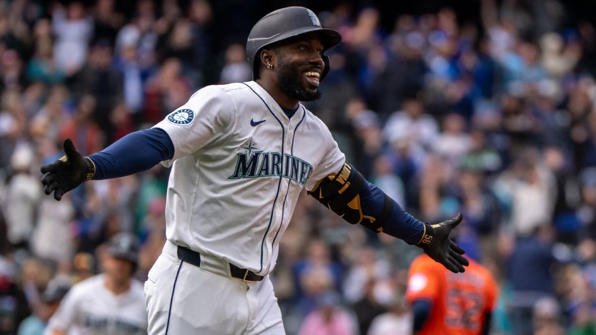 Randy Arozarena conecta grand slam que define la victoria de los Mariners sobre Astros - ClaroSports