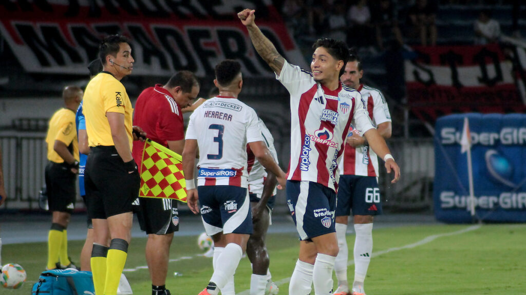 Bryan Castrillón celebra un gol. - Vizzor Image.