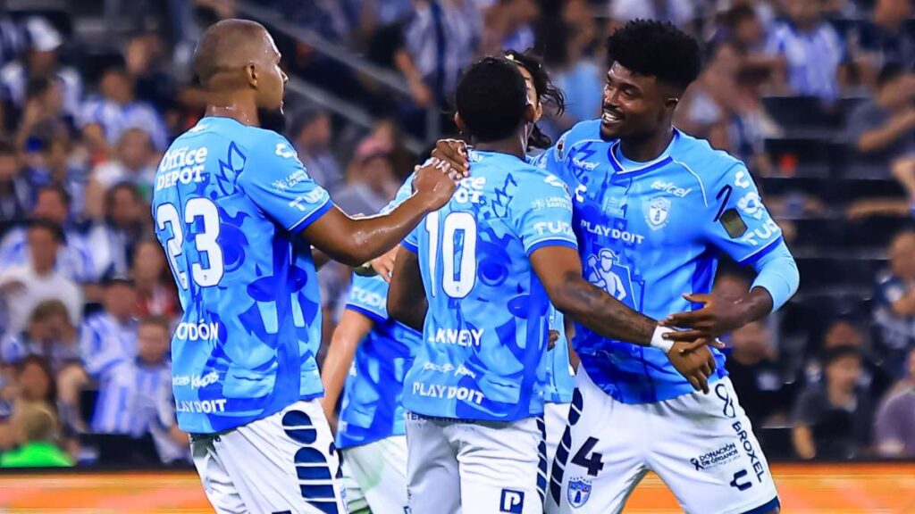 ¡Duelo centenario! Pachuca viajará a Ecuador para enfrentar a Barcelona