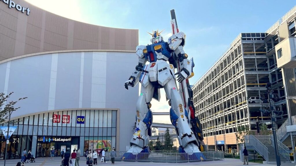 En Japón hay varias estatuas de Gundam en sus calles | X: @mrhitchcok
