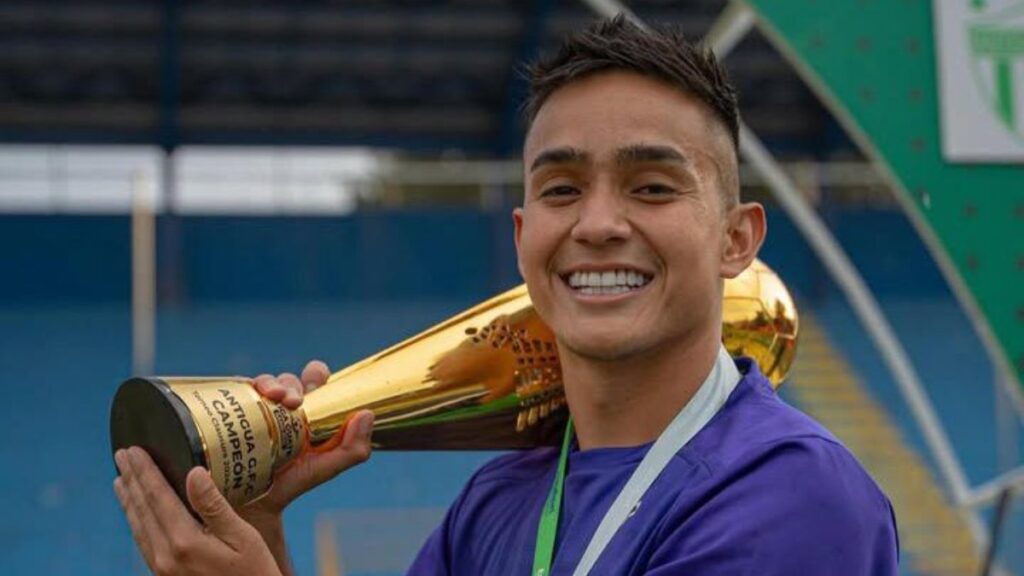 Óscar Santis, figura de Antigua GFC | @oscarsantis99