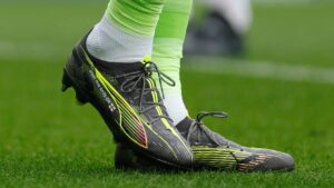 ¿Qué es alineación indebida, cuándo ocurre, qué ligas la tienen y cómo se sanciona?