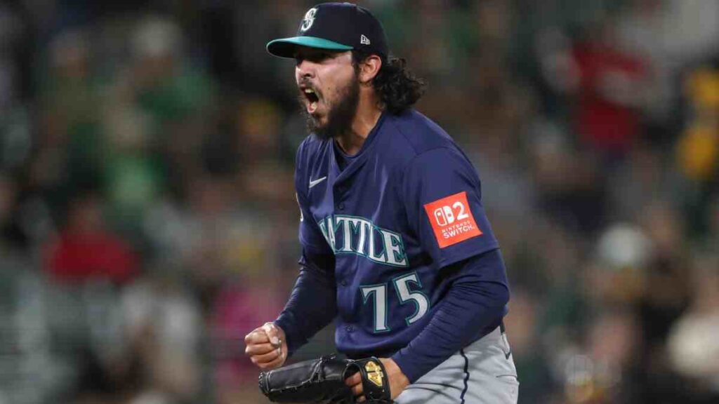 Andrés Muñoz logra su salvamento 16 en 2025 y 56 en su carrera