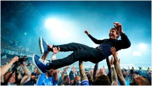 Antonio Conte estaría con un pie fuera y el Napoli ya habría buscado a su reemplazo