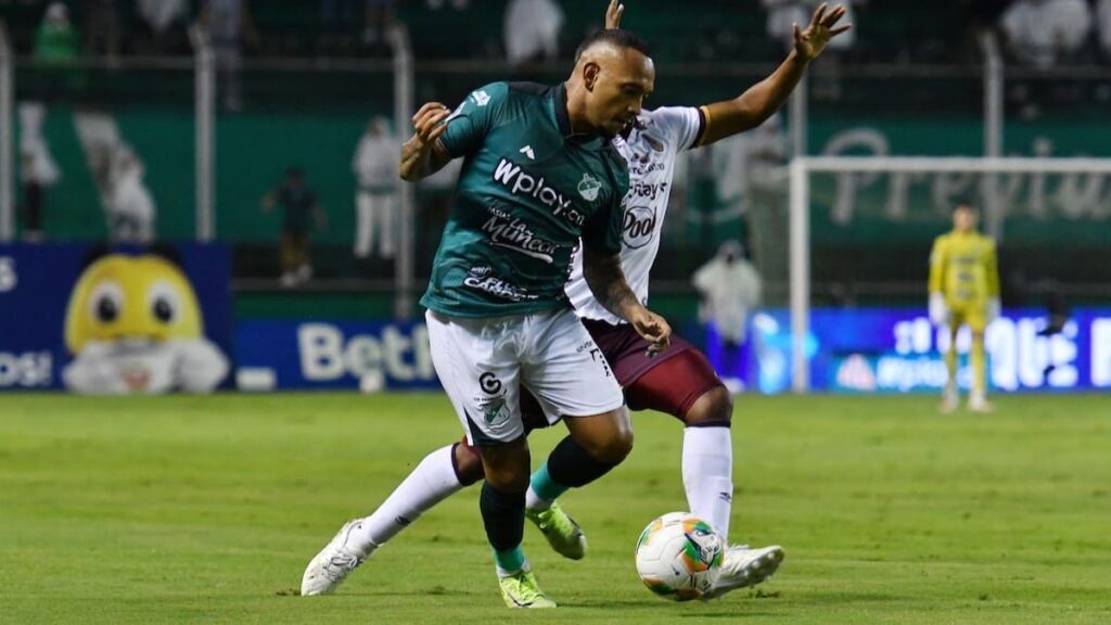 Deportivo Cali vs Tolima en La Liga BetPlay | VizzorImage.
