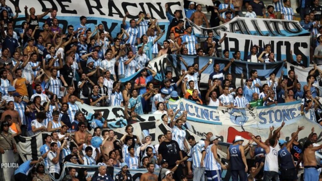 Hinchada de Racing | AP.