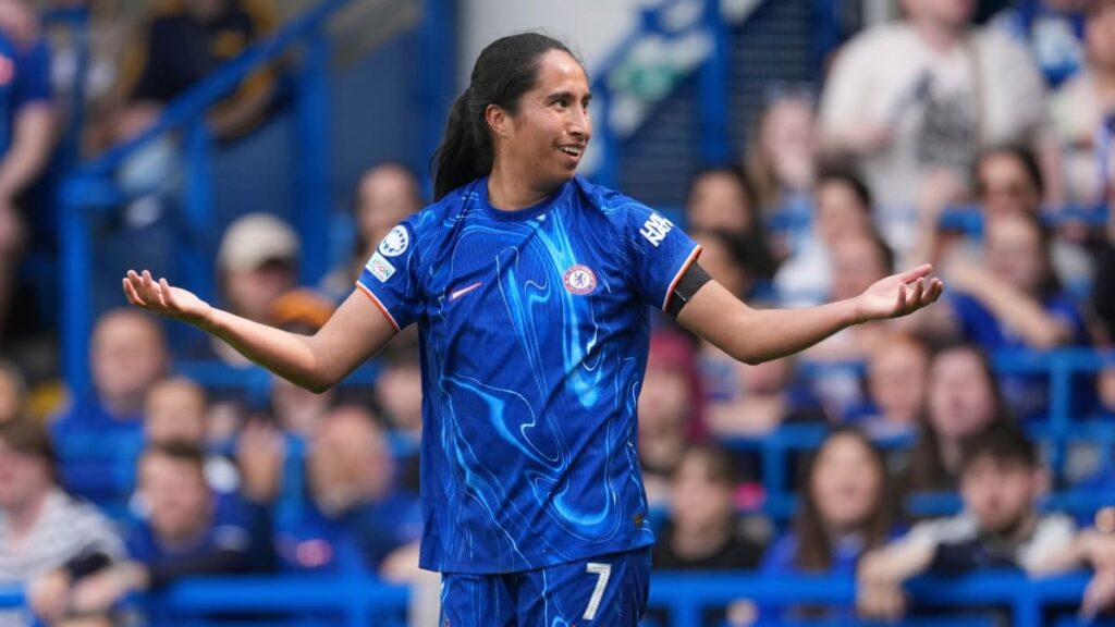 Mayra Ramírez jugando con Chelsea | AP.