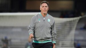 Eduardo Berizzo renueva con León: “Podemos crecer, podemos potenciarlo juntos”