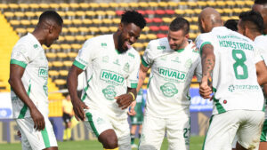 Atlético Bucaramanga arma la rumba en Techo y sigue soñando con los cuadrangulares