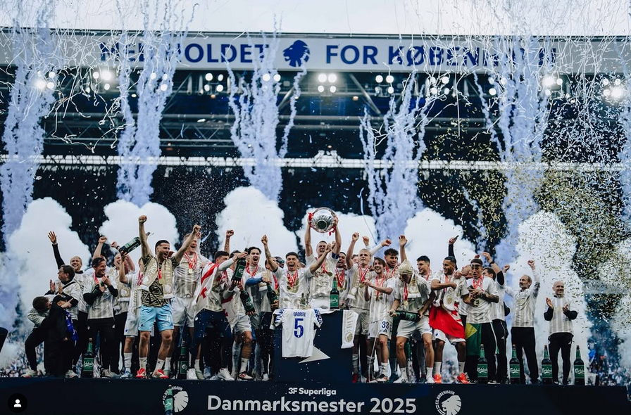 Celebración del título. Foto Instagram: fc_kobenhavn
