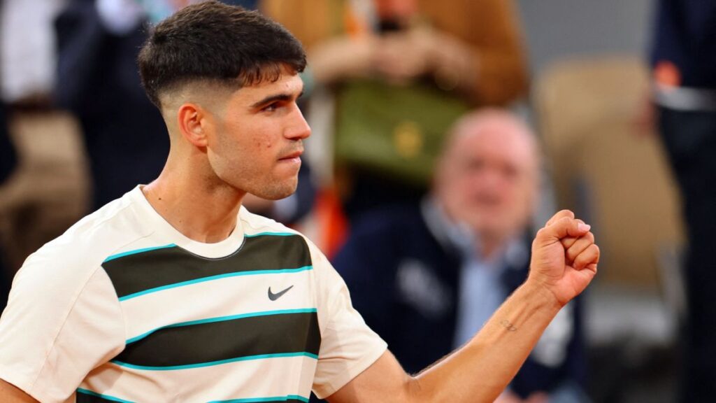 Alcaraz venció a Marozsan en la segunda ronda de Roland Garros