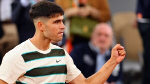 Carlos Alcaraz vence a Marozsan en cuatro sets y avanza a tercera ronda de Roland Garros
