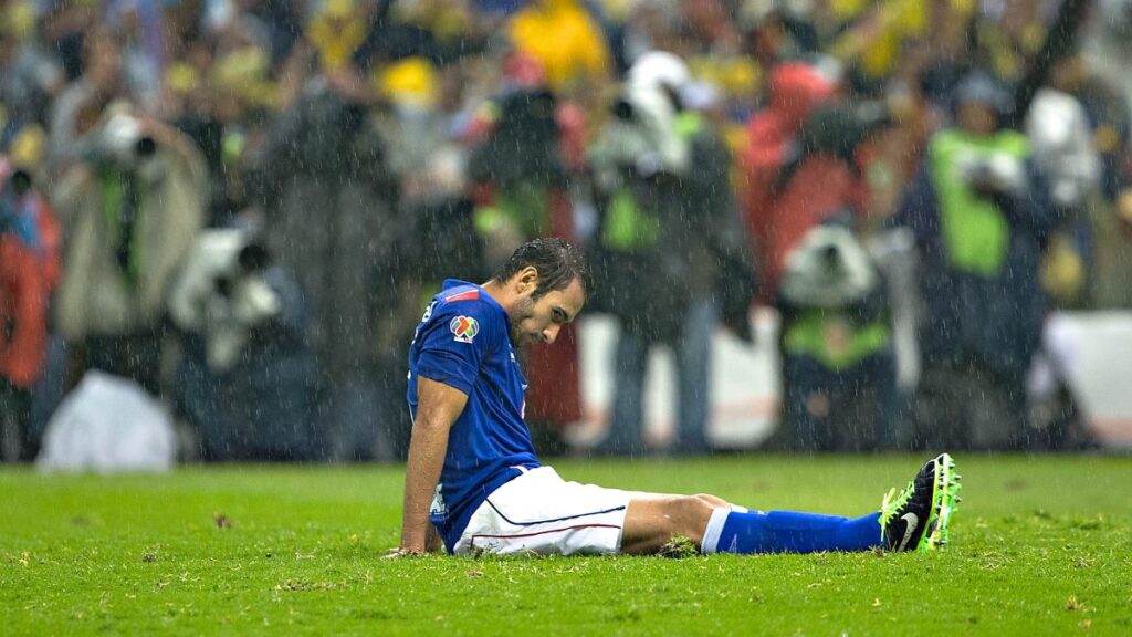 Alejandro Castro con Cruz Azuil