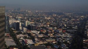 ¿Qué carros no circulan hoy viernes 9 de mayo? Estos son los engomados y placas en CDMX y Edomex