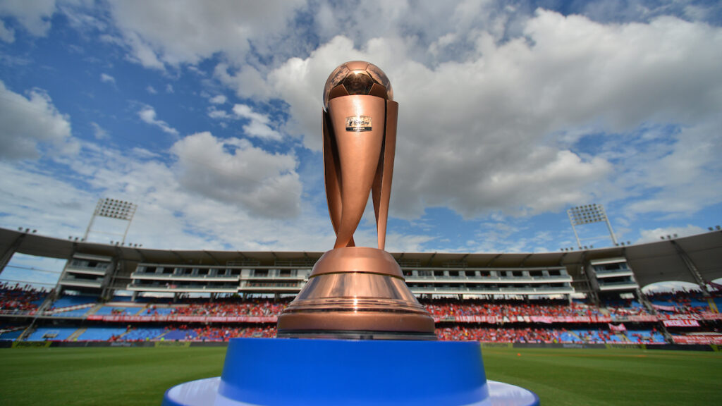 Trofeo de la Copa BetPlay Dimayor. - Vizzor Image.