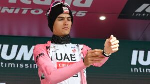 ¿Cómo le fue hoy a Isaac del Toro en el Giro de Italia 2025?
