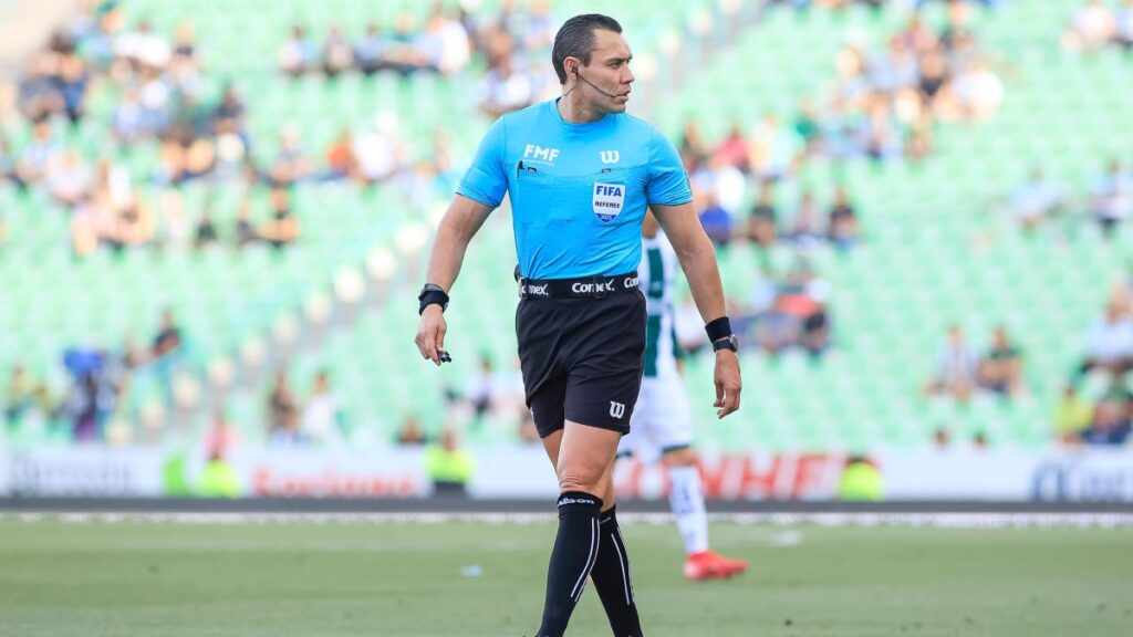 Árbitros designados para la vuelta de los cuartos de final de la Liga MX