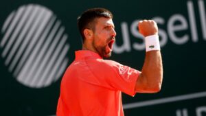 Djokovic avanza a la final del Abierto de Ginebra y se pone a un paso del título 100