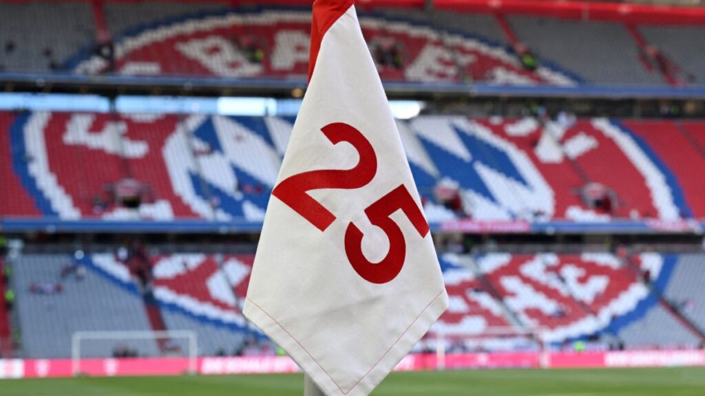 El Bayern reconoce a su legendario número 25