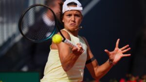 Emiliana Arango debuta con pie derecho y hace historia en Roland Garros