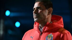 Fernando Hierro se acuerda de Chivas, ¡a casi un año de salir del equipo!