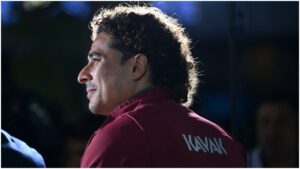 El AVS manda a la banca a Guillermo Ochoa, pese a jugarse la permanencia en Portugal