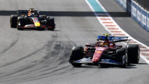 Max Verstappen acepta la disculpa de Lewis Hamilton: “El error es del equipo”