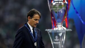 Simone Inzaghi deja su futuro en el aire tras la derrota ante el PSG