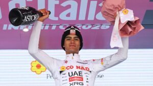 Isaac del Toro, desde la cima del Giro: “Nadie te dice cuándo vas a estar listo”