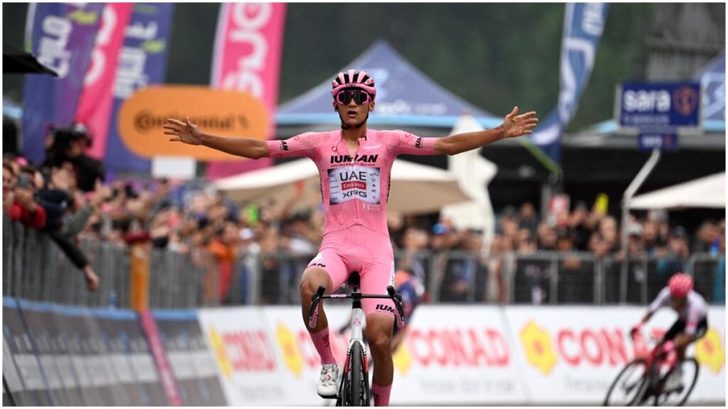 Isaac del Toro se mantiene en la primera posición del Giro de Italia | Reuters