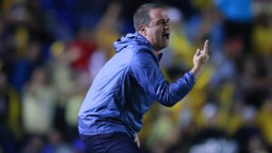 André Jardine, contundente sobre el arbitraje en la final de ida: “Creo que todos lo vimos, pero no quiero que me multen”