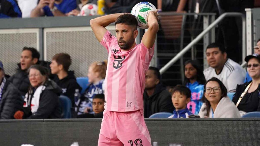 Jordi Alba habla de su renovación