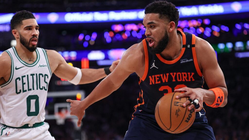 Los Knicks ponen a los Celtics al borde de la eliminación y con una lesión de Jayson Tatum