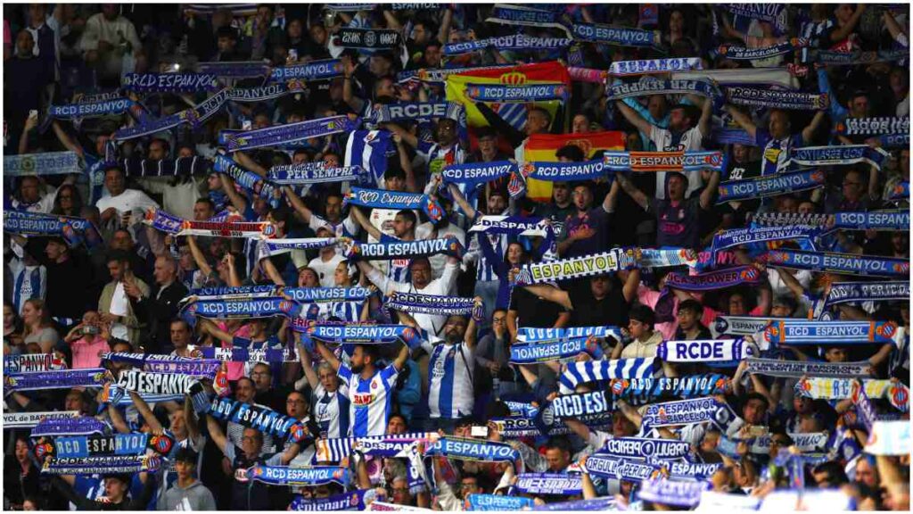 La afición del Espanyol previo al derbi con Barcelona | Reuters