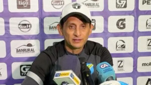 Comunicaciones deja ir a tres jugadores por bajos rendimientos