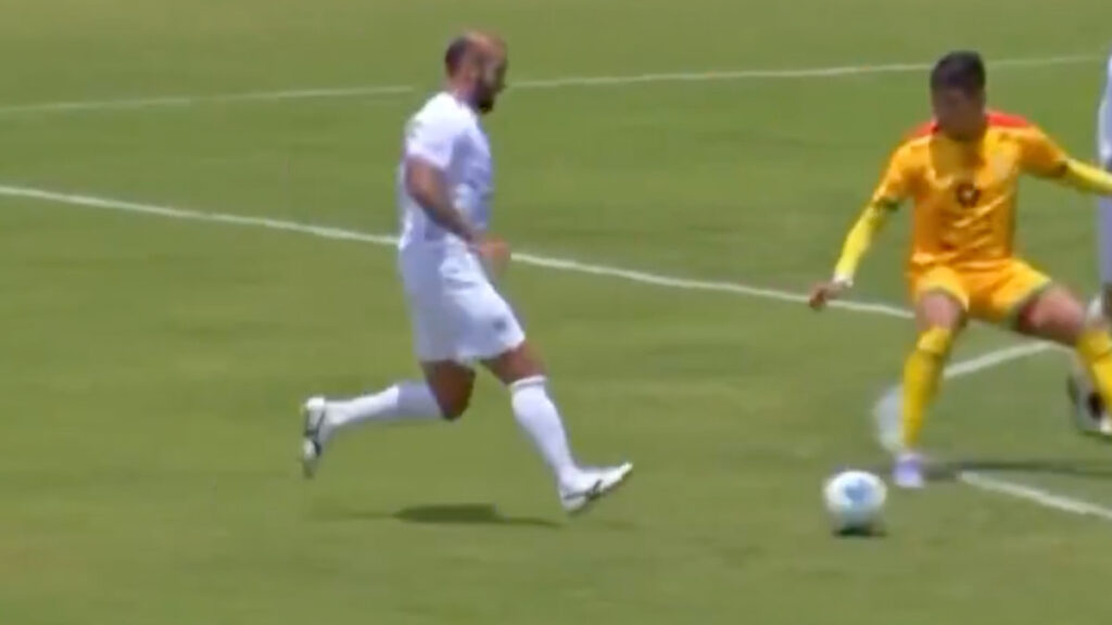 Moyo Contreras, muy cerca del retiro. (captura clarosports)