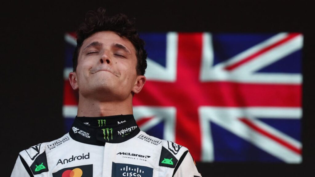 Lando Norris se conmueve con el triunfo | REUTERS/Jakub Porzycki