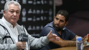 Mazatlán anuncia la salida de Carlos Vela como su director deportivo