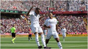 Inicio caótico en el Real Madrid vs Barcelona: el doblete de Mbappé envuelto en polémica