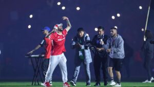 Toluca prende el Nemesio Diez en el medio tiempo con la interpretación de ‘La Cumbia de los Trapos’