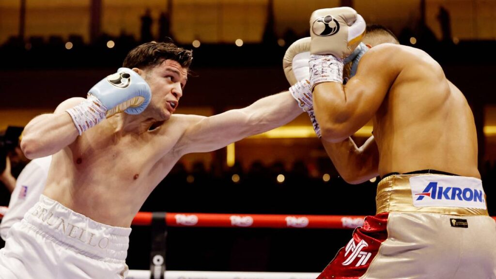 Jaime Munguía vs Surace