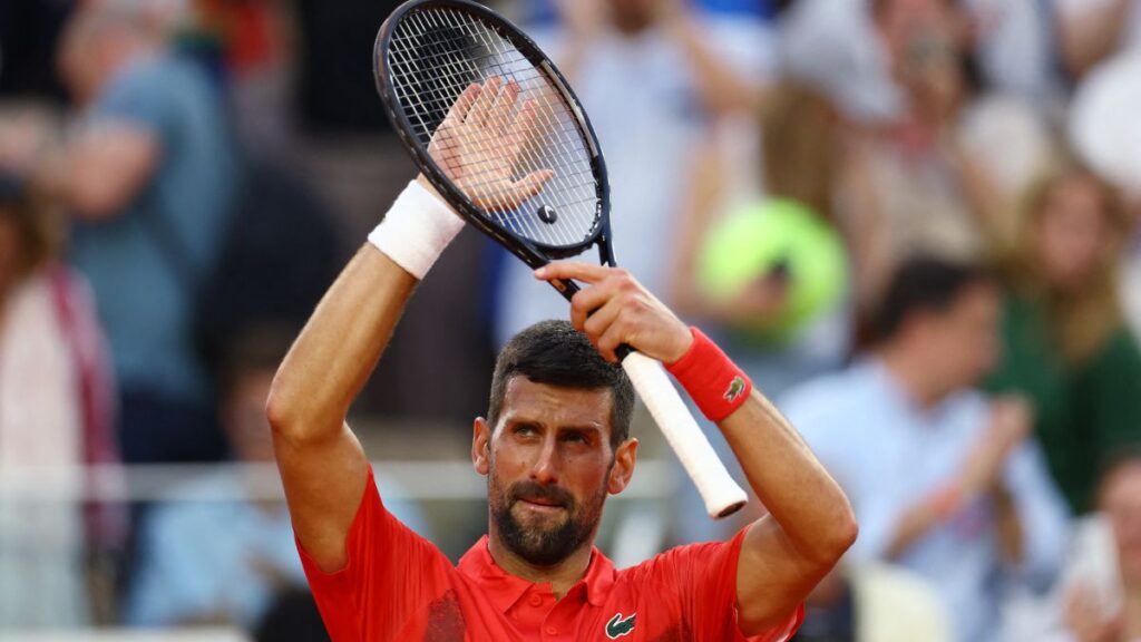 Djokovic supera a Moutet en tres sets