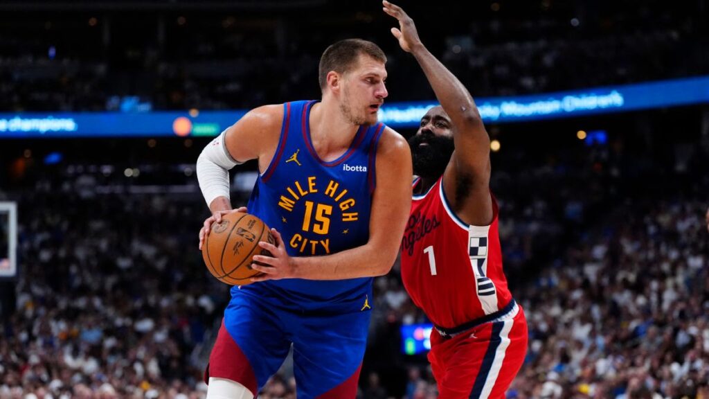 La escuadra de Denver aprovechó la localía y derrotó 120-101 a los Clipper