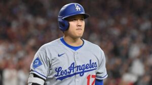 Ohtani pega jonrón pero los Diamondbacks pegan en el primero de una serie larga
